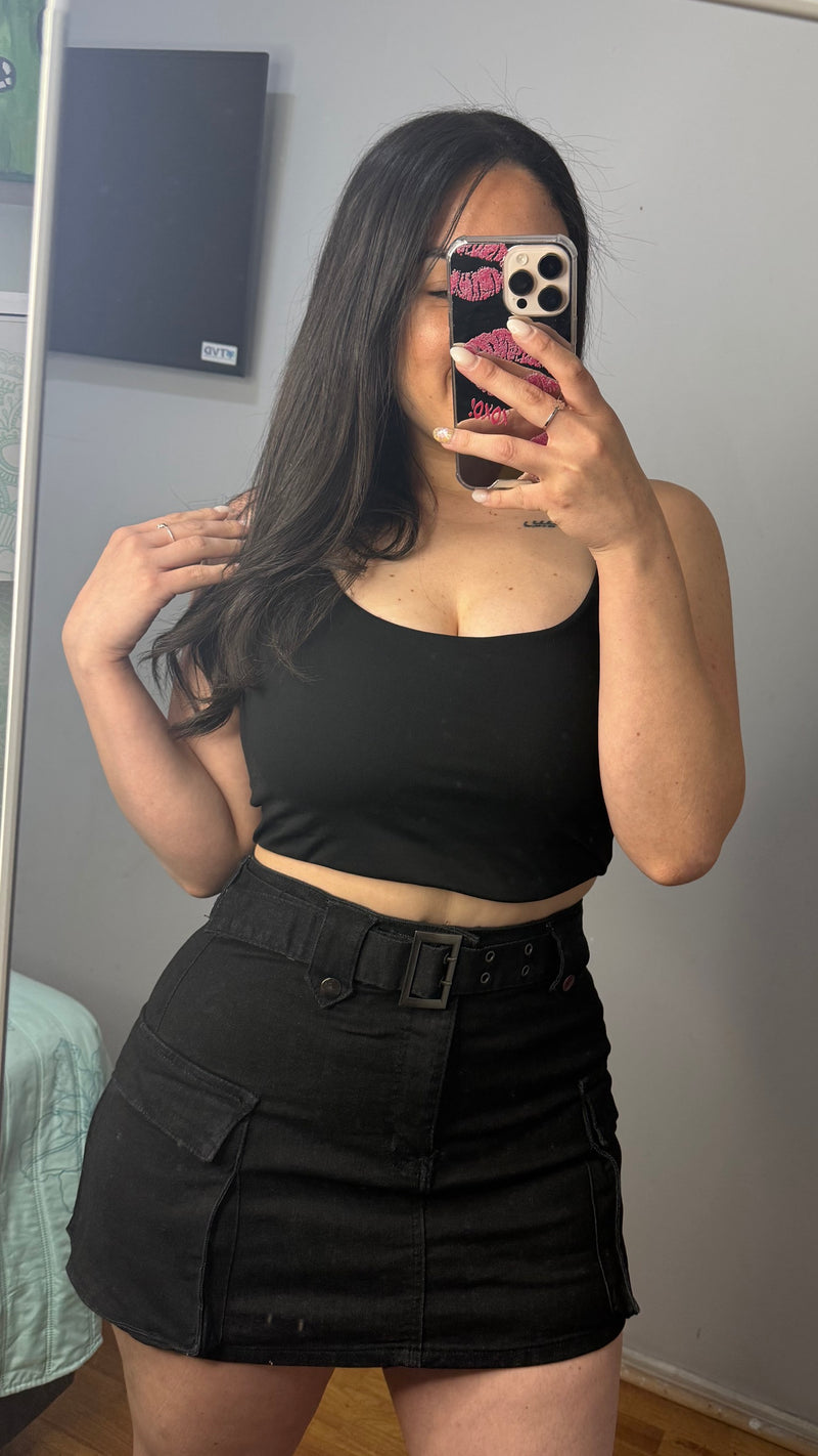 FALDA SHORT CARGO NEGRA
