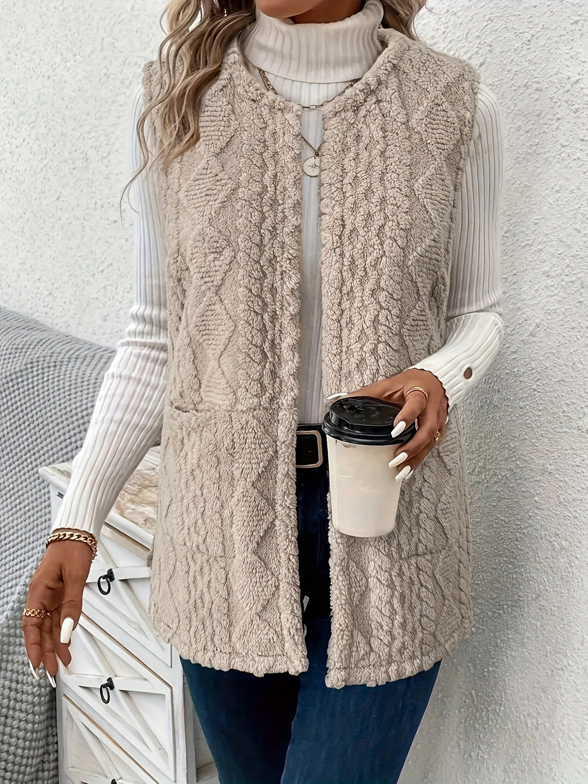 Gilet femme sans manches texturé pour la mi-saison