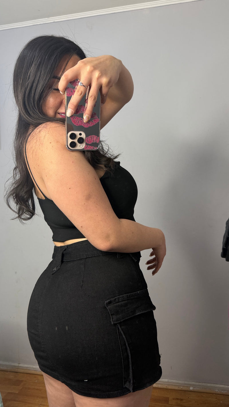 FALDA SHORT CARGO NEGRA