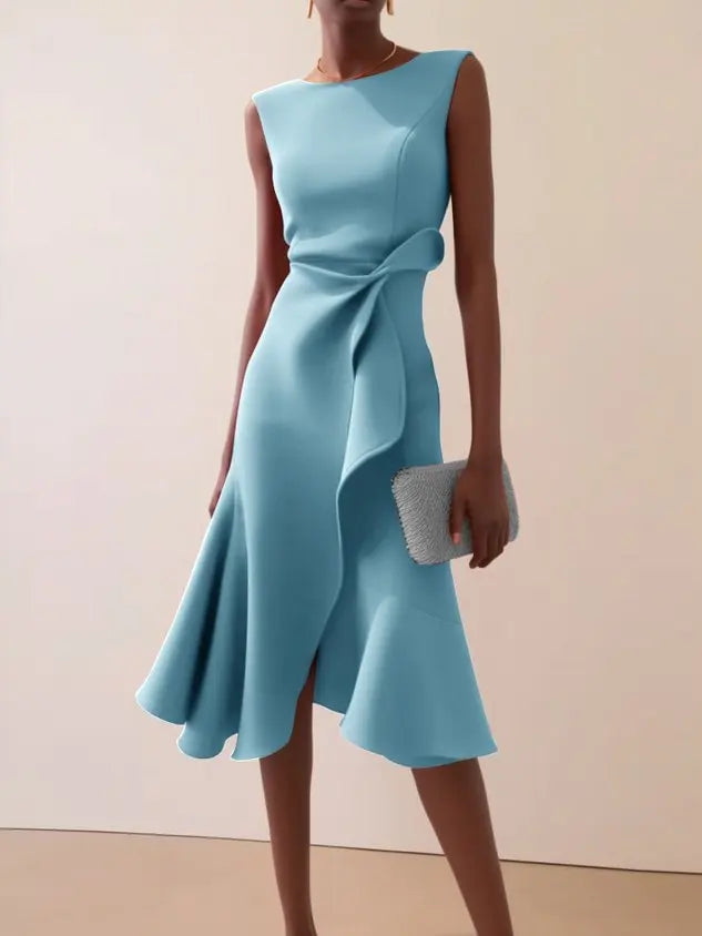 Camille | Robe Midi Sans Manches Col Rond Drapée Asymétrique Femme