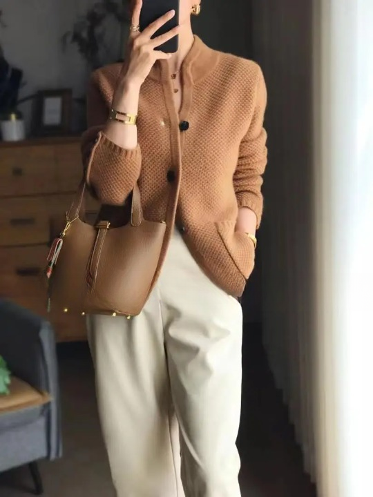 GILET BOUTONNÉ COUPE FLUIDE POUR FEMME