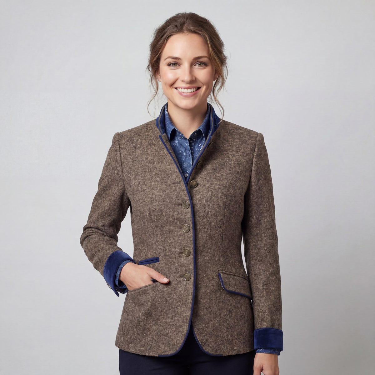 BLAZER FEMME À BOUTONS CONTRASTÉS