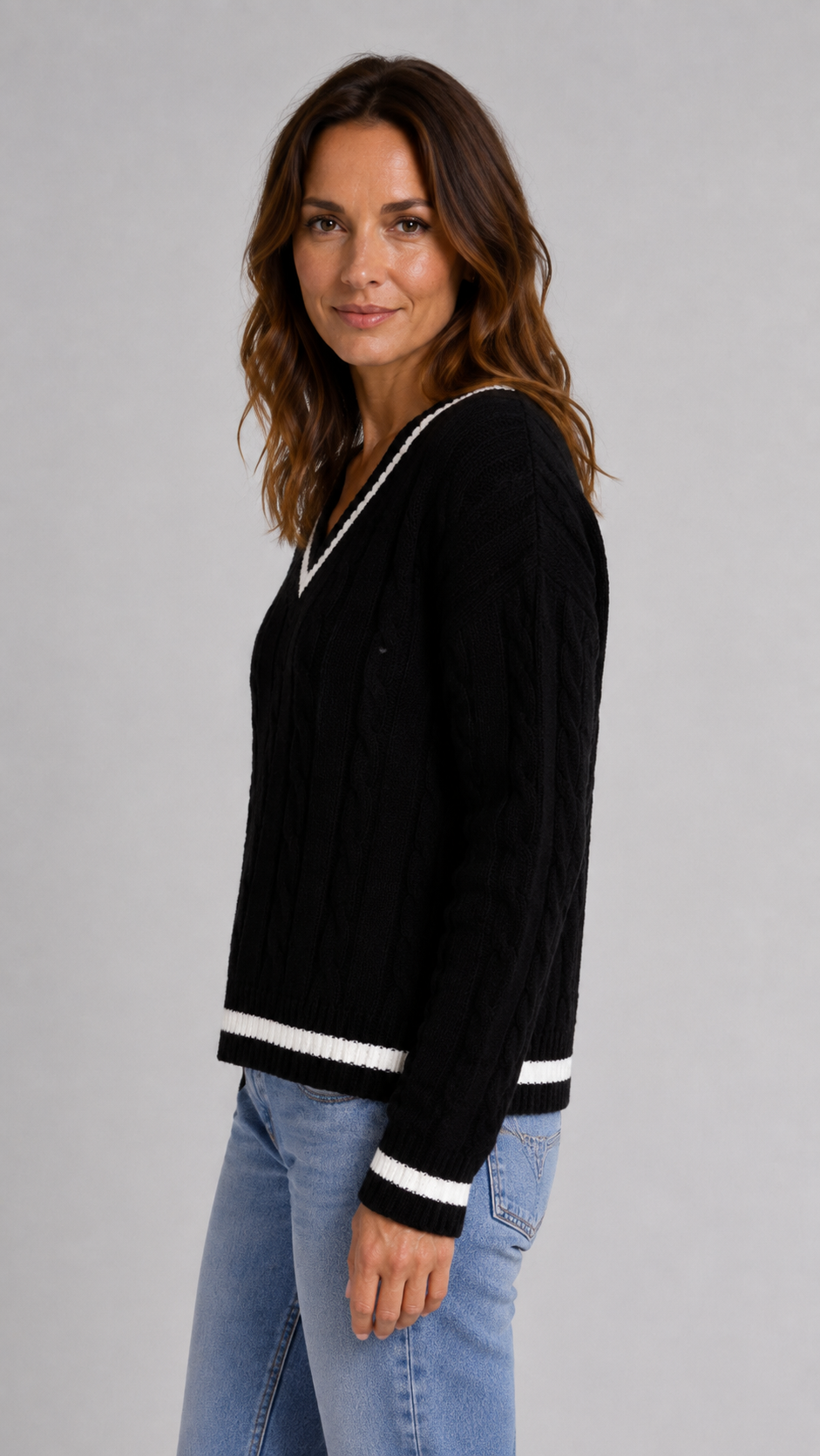 PULL MAILLE TORSADÉE COL V POUR FEMME